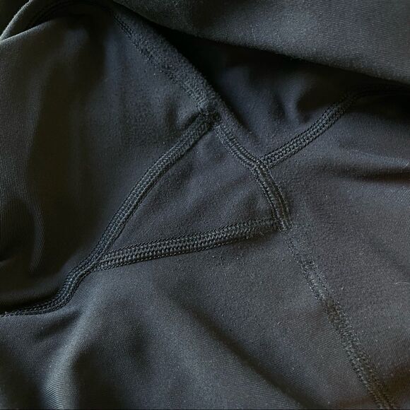 Lululemon Run: Top Speed Crop - Picture 6 of 9